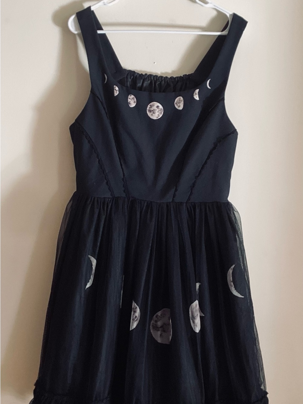 Haenuli- A Full Moon Night JSK- Black- Size XL